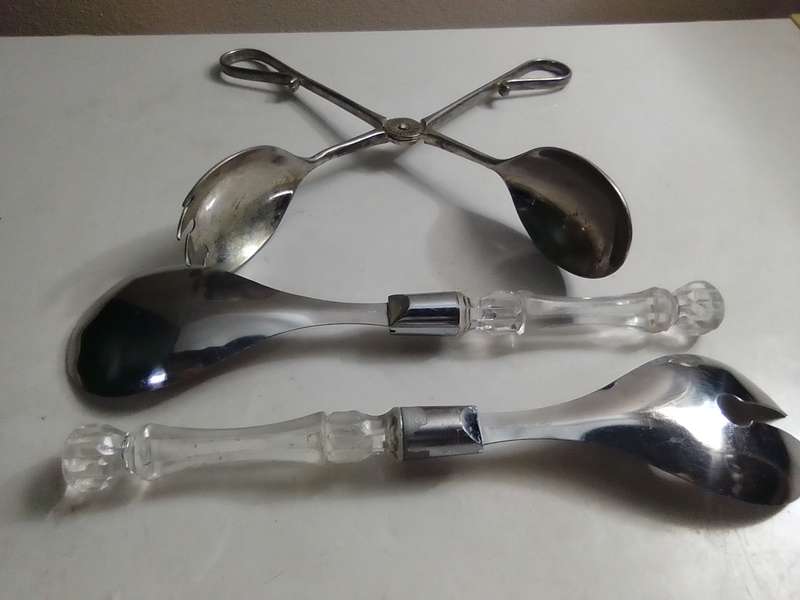 Salid set. Serving ware utensils