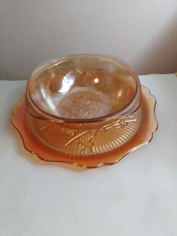 Vintage Arcoroc Glass Salad Bowl - Cristal dArques - Made in France + Platter Jeannette Iridescent