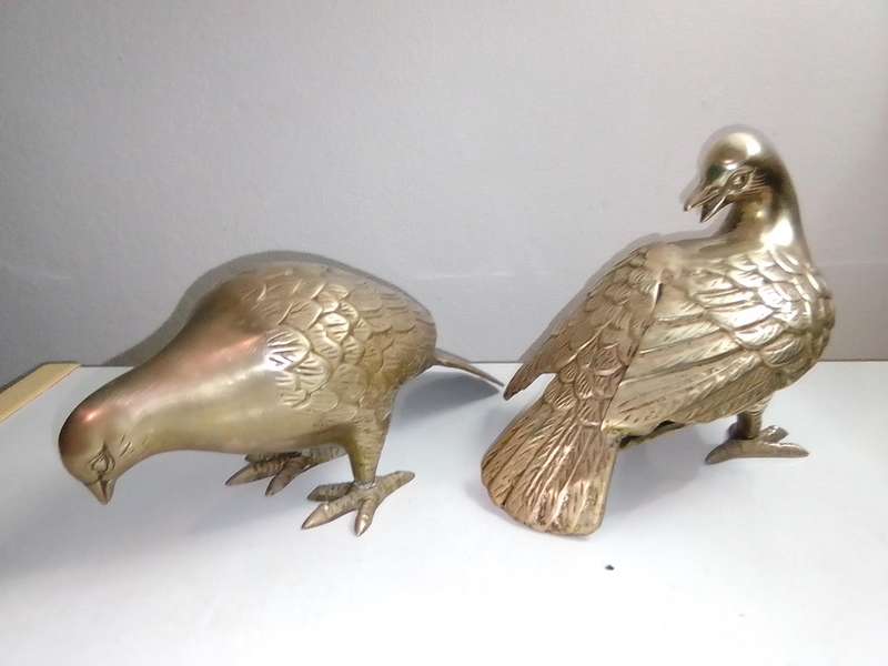 A Vintage pair of heavy brass Doves or Pigeons weighing combined at 2 Kg's in good condition.