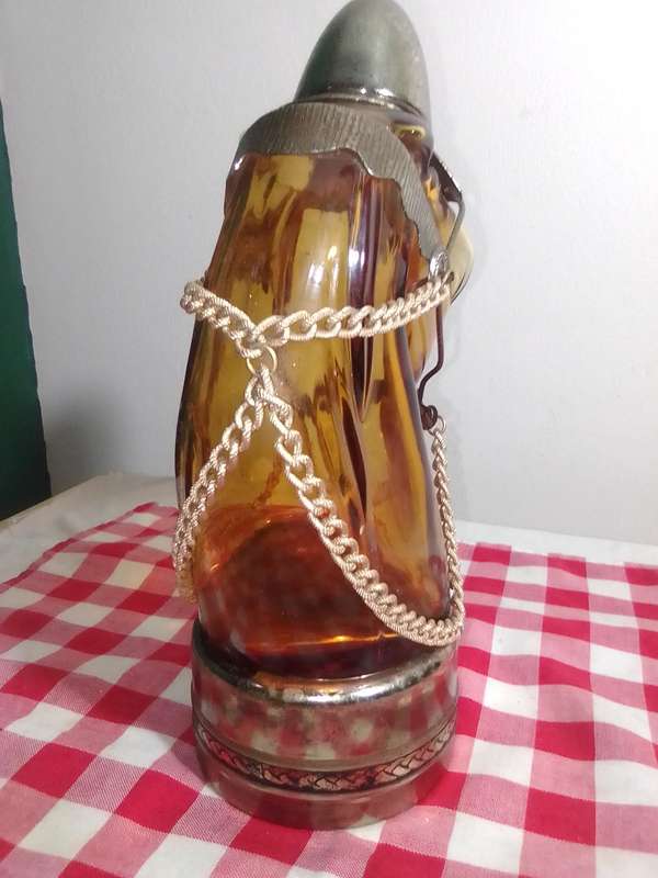 Vintage Glass Horse head shaped decanter music box. Decanter plays "how dry am I"