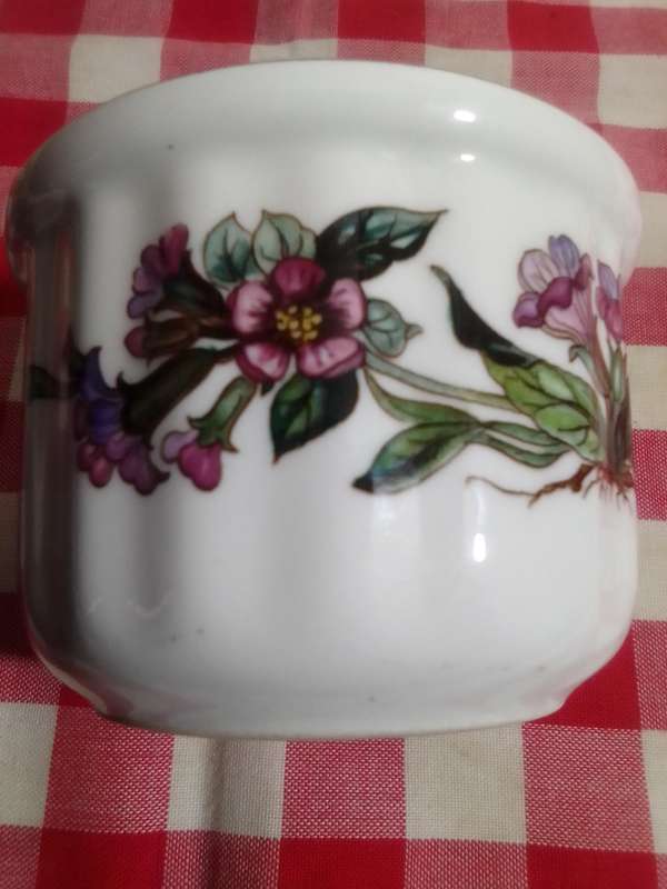 2 x mini Italian vases. Glass Toothpick holder. Villeroy & Boch "Riviera" custard Cup Luxembourg.
