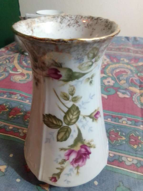 A bud Vases + Servette holder *Cholodziez Poland*, Fine porcelain Egg cup. Satsuma style Vase.