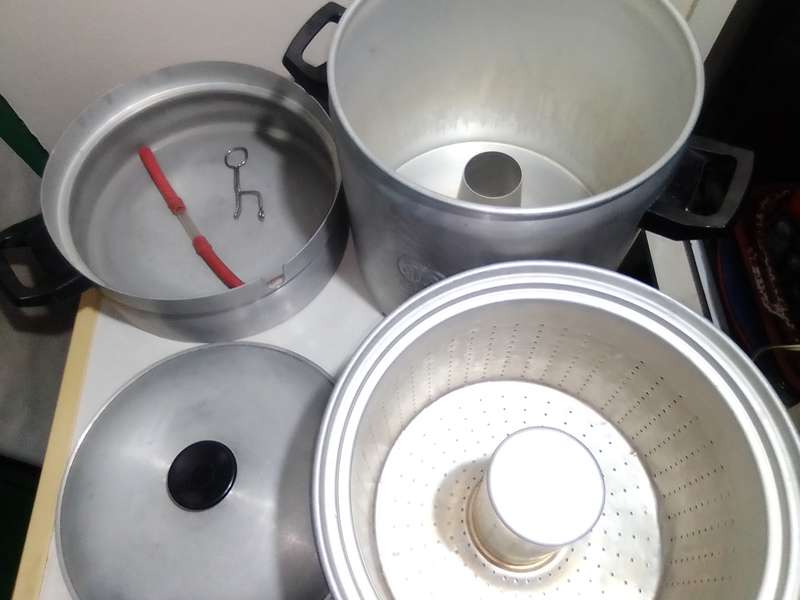 ALIA SAFTER STEAM POT COMPLETE TO MAKE FRESH FRUIT JUICE - SAFTER OM VARS SAP TE MAAK.