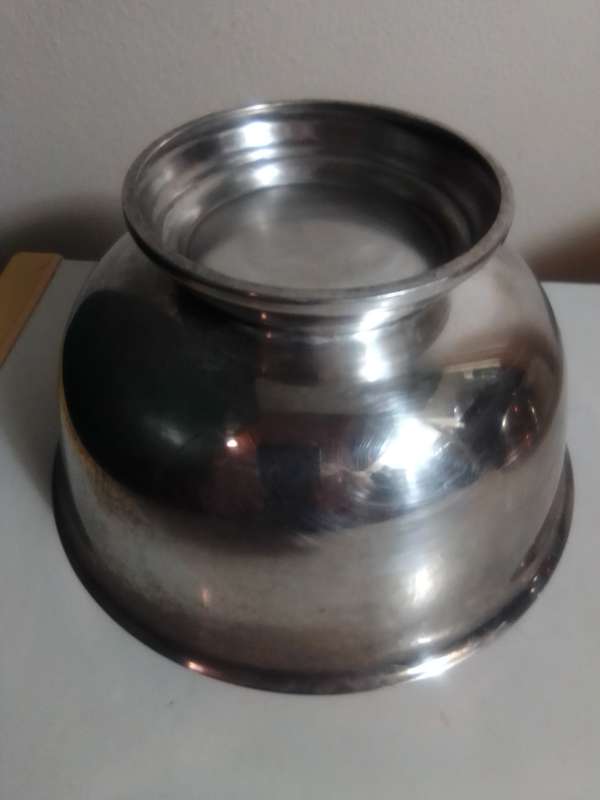 Vintage. Covered Cake/Cheese Dish Sheffield JHB plus "Sarango" serving plus another S/Plated Bowl