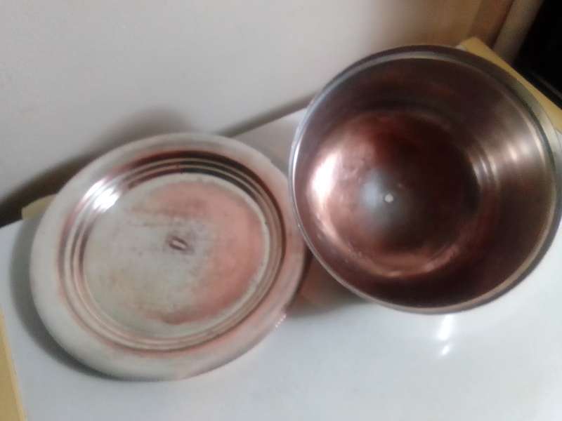 Vintage. Covered Cake/Cheese Dish Sheffield JHB plus "Sarango" serving plus another S/Plated Bowl
