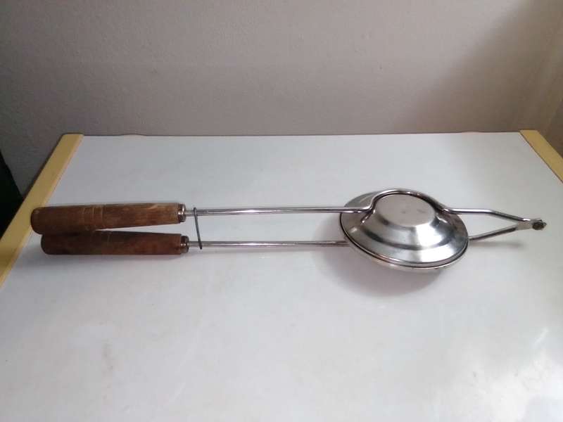 Medium Jaffel iron sandwich press maker.