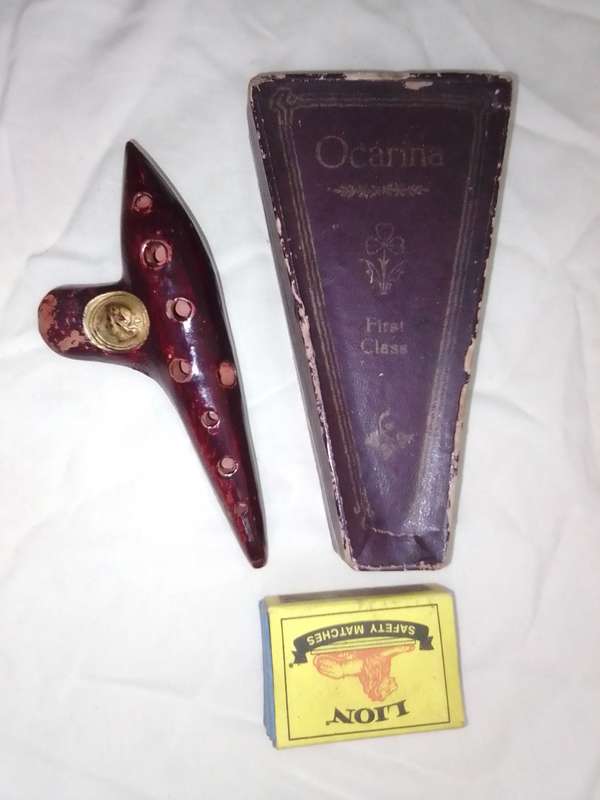 1930's First Class. In original box. ANTIQUE OLD CERAMICS POTTERY CLAY RED OCARINA WHISTLE