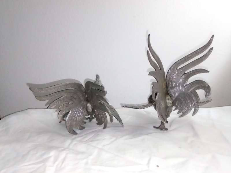 PAIR SILVER PLATED FIGHTING COCKEREL ROOSTER ORNAMENTS COUNTRY TABLE CENTERPIECE