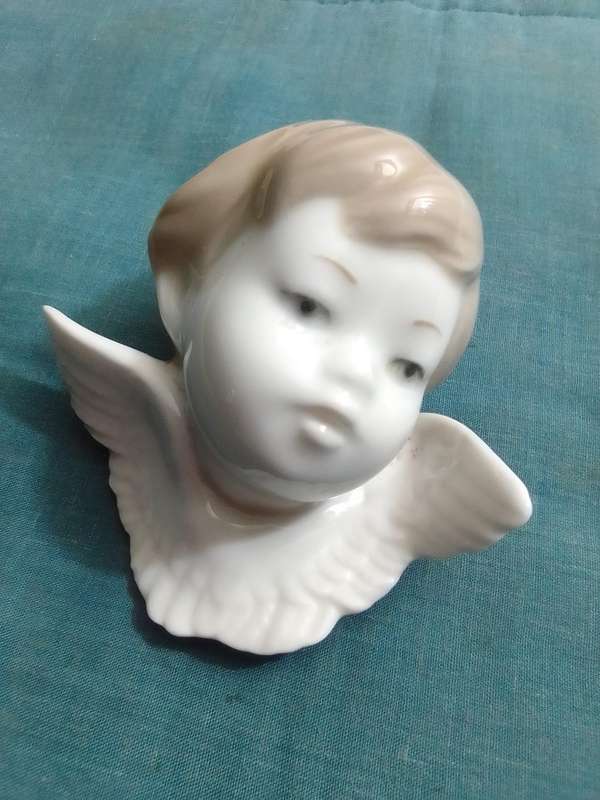 Lladro porcelain No4885 Lladro Angels-Cherubs Angel Head Issue Year: 1974 to Retired 1985