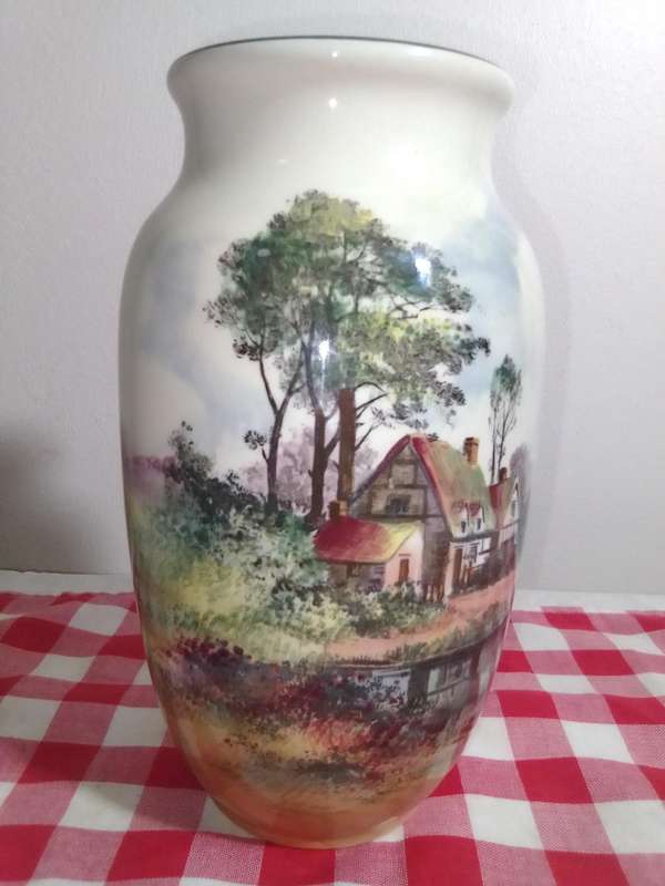 No 7995 shape  A RARE ROYAL DOULTON SERIESWARE VASE - COUNTRYSIDE