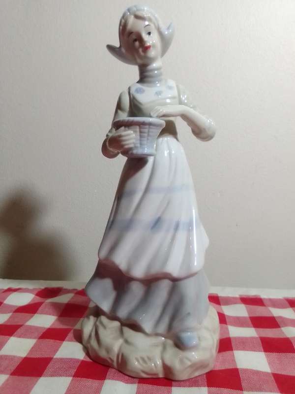 Vintage Dutch Girl Figurine - Mid Century Ceramic traditional Dress w/Basket - 1960's