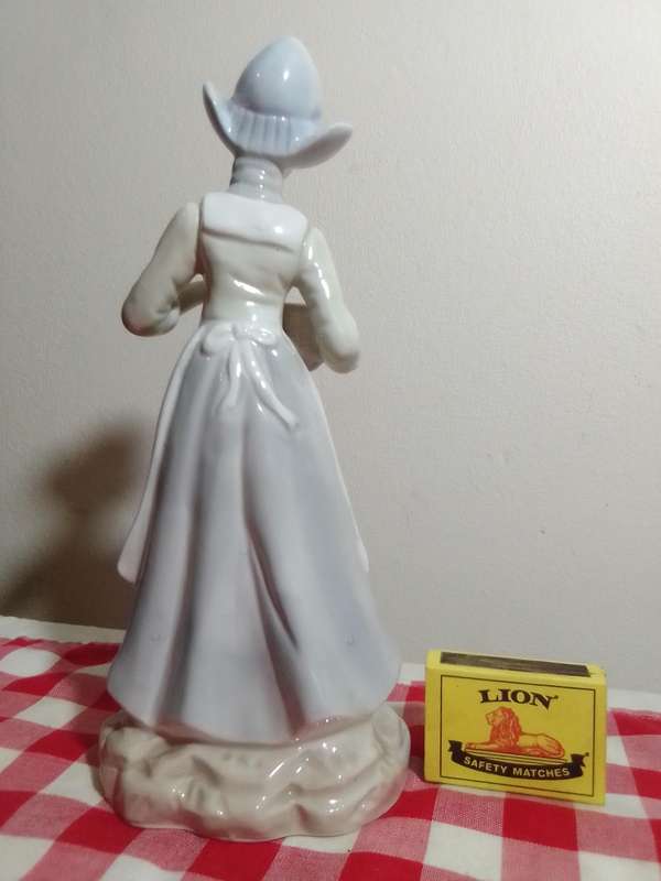 Vintage Dutch Girl Figurine - Mid Century Ceramic traditional Dress w/Basket - 1960's
