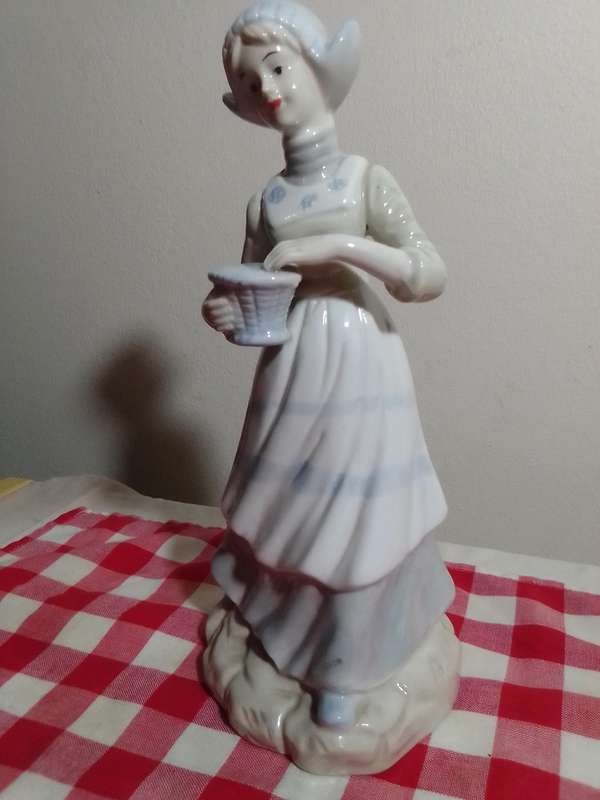 Vintage Dutch Girl Figurine - Mid Century Ceramic traditional Dress w/Basket - 1960's