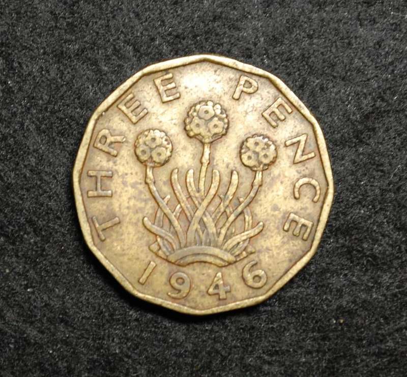 !!! British Brass 3 Pence - 1946 !!!