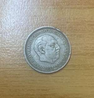 !!! Spain 1957 - 5 Pesetas  !!!