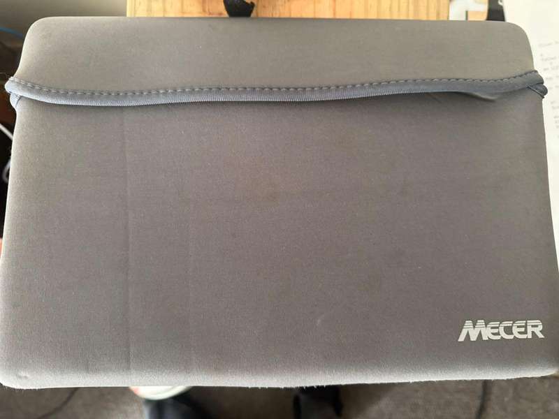 Mecer Guru 13.3inch Touch Screen 2in1