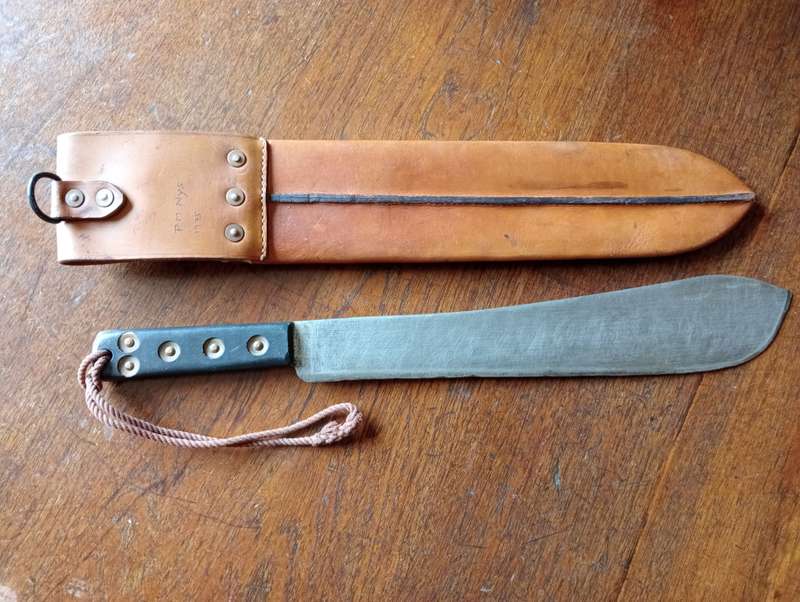 British Army style Martindale Machete and Leather Scabbard