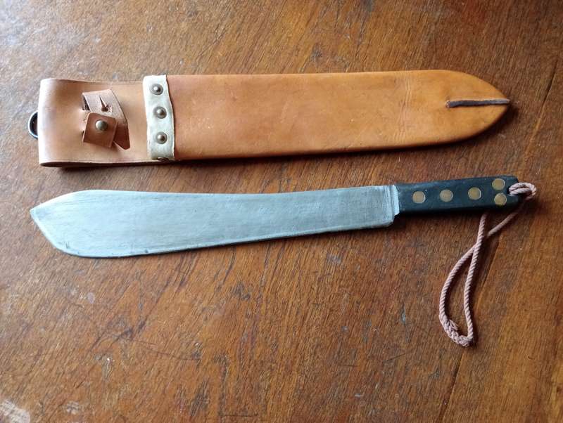 British Army style Martindale Machete and Leather Scabbard