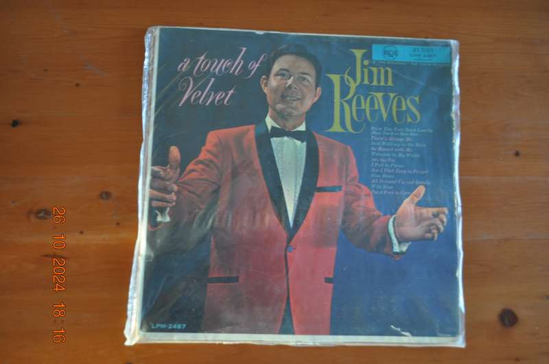 Jim Reeves - A Touch Of Velvet (Vinyl LP)
