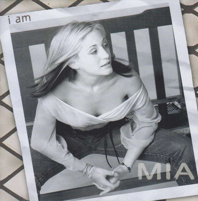 Mia - I Am (CD)