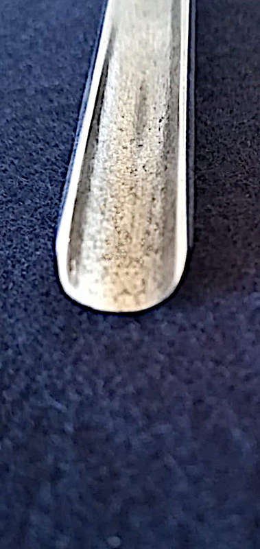 Antique J B Addis & Sons 3/8" Cut, Straight Carving Gouge, #9 Sweep, Length 9 1/4" For Professionals