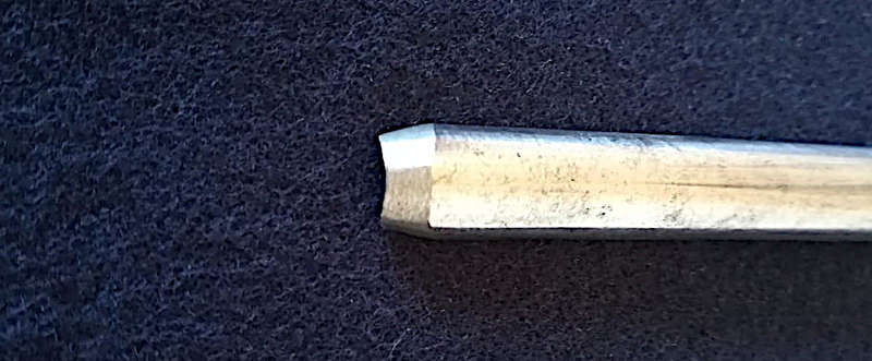 Antique J B Addis & Sons 3/8" Cut, Straight Carving Gouge, #9 Sweep, Length 9 1/4" For Professionals