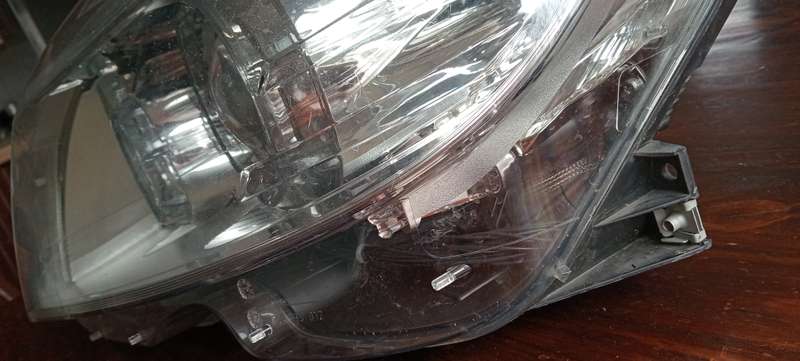 Mercedes Benz Xenon front lamp (left).