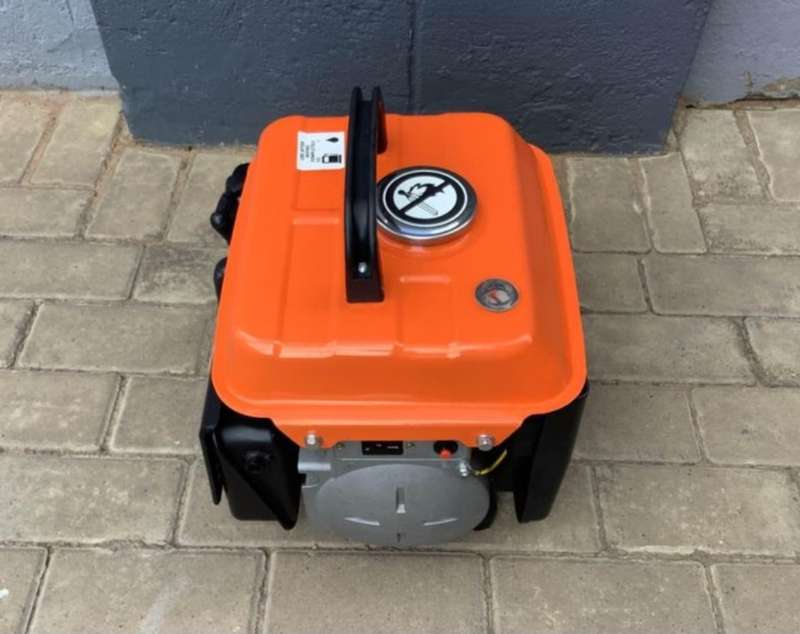 STRAMM 750 W GENERATOR