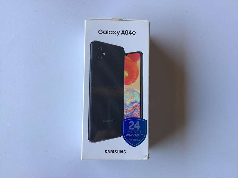 SAMSUNG GALAXY A04e BOX