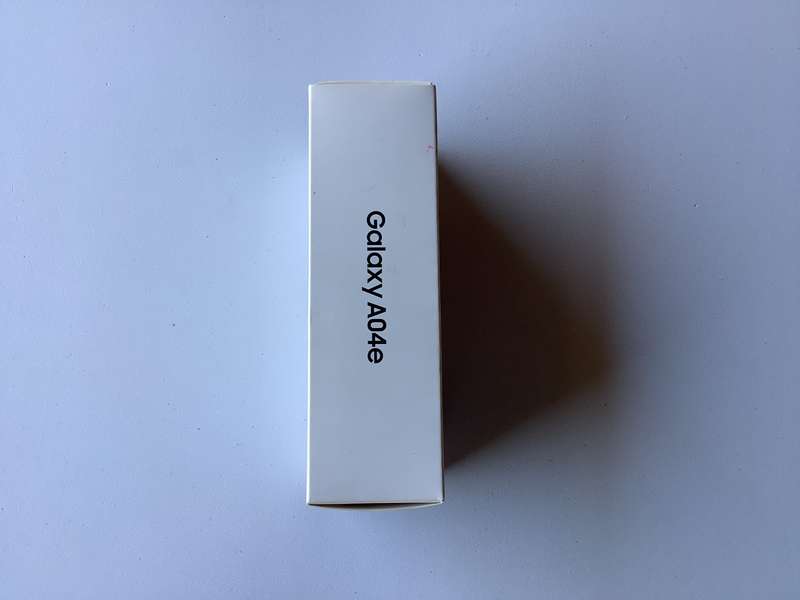 SAMSUNG GALAXY A04e BOX