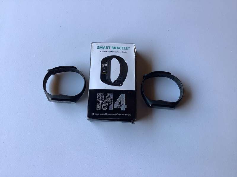 SMART BRACELET WATCH - M4