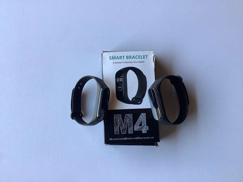 SMART BRACELET WATCH - M4