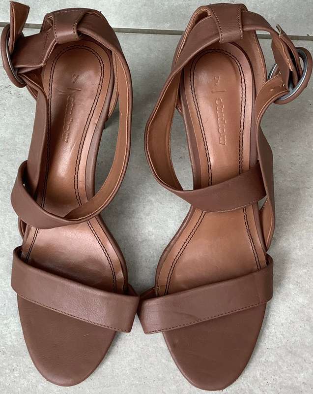 Women Shoes (High Heels) Studio.W - Size 7