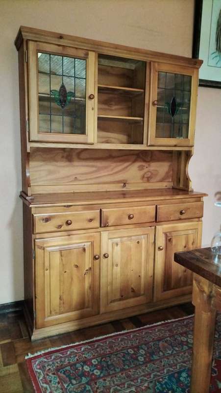 Wooden buffet cabinet with lead glass doors ( COLLECTION ONLY)