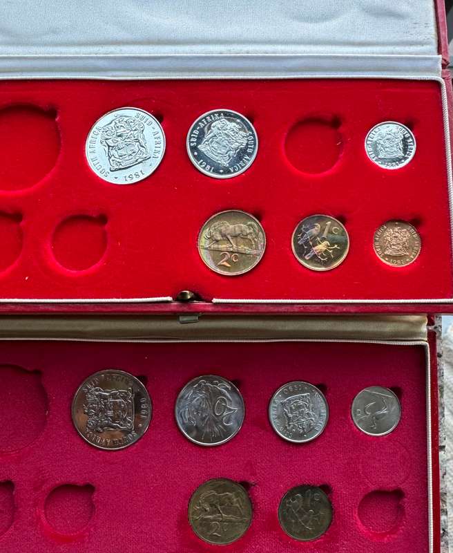 8 proof sets incomplete - pictured is what u will get - no silver rands price for the lot