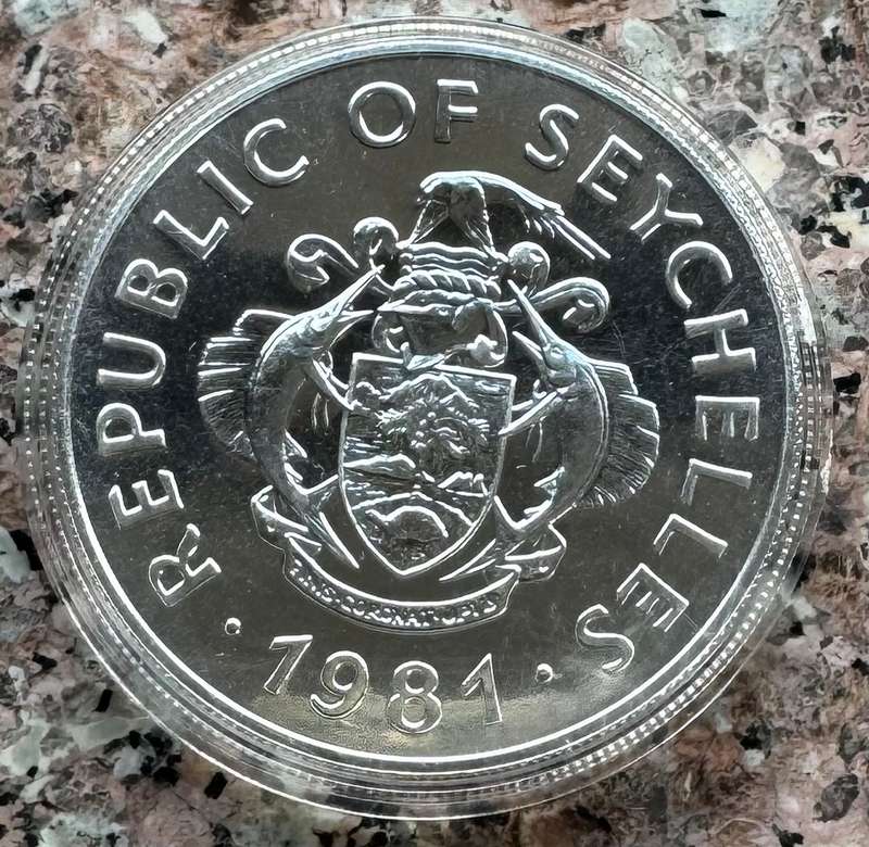 1981 SEYCHELLES -  100 RUPEES 1oz SILVER 925 - WORLD FOOD DAY