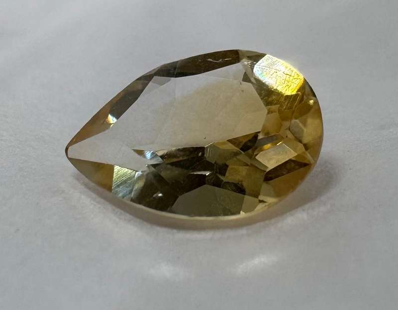 CERTIFIED 1.6060 cts - Medium Light Yellow - NATURAL CITRINE - pear cut - LI2 / G