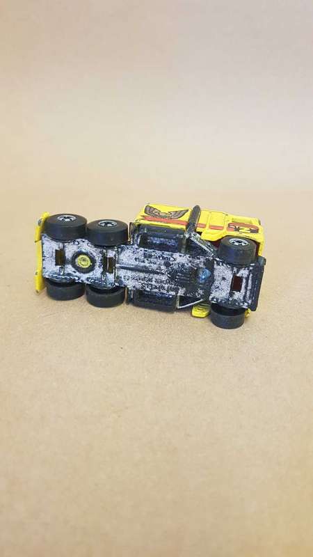 Die cast dinky toy. HOTWHEELS. Thunder Roller. By Mattel dated 1982.