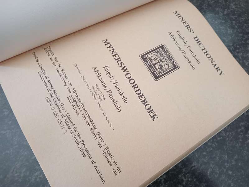 Fanagalo - English, Fanagalo - Afrikaans - Dictionary for Miners - 1978