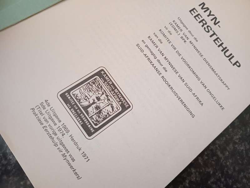 Fanagalo - English, Fanagalo - Afrikaans - Dictionary for Miners - 1978