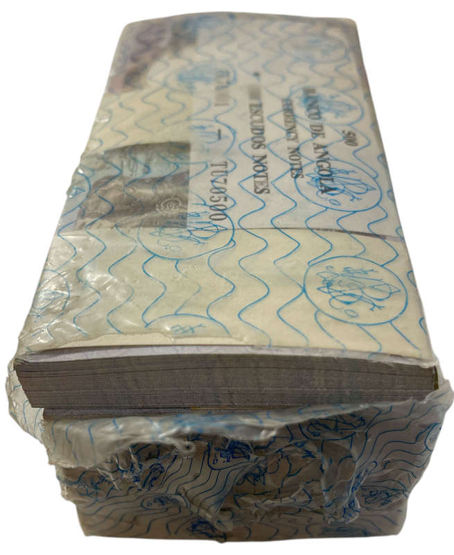 Scarce 500-Note brick of 1973 Angola 100 Escudos with official bank wrapper and issue note (50 000 E