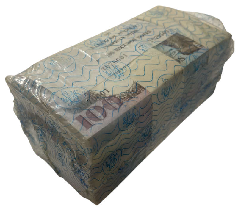 Scarce 500-Note brick of 1973 Angola 100 Escudos with official bank wrapper and issue note (50 000 E