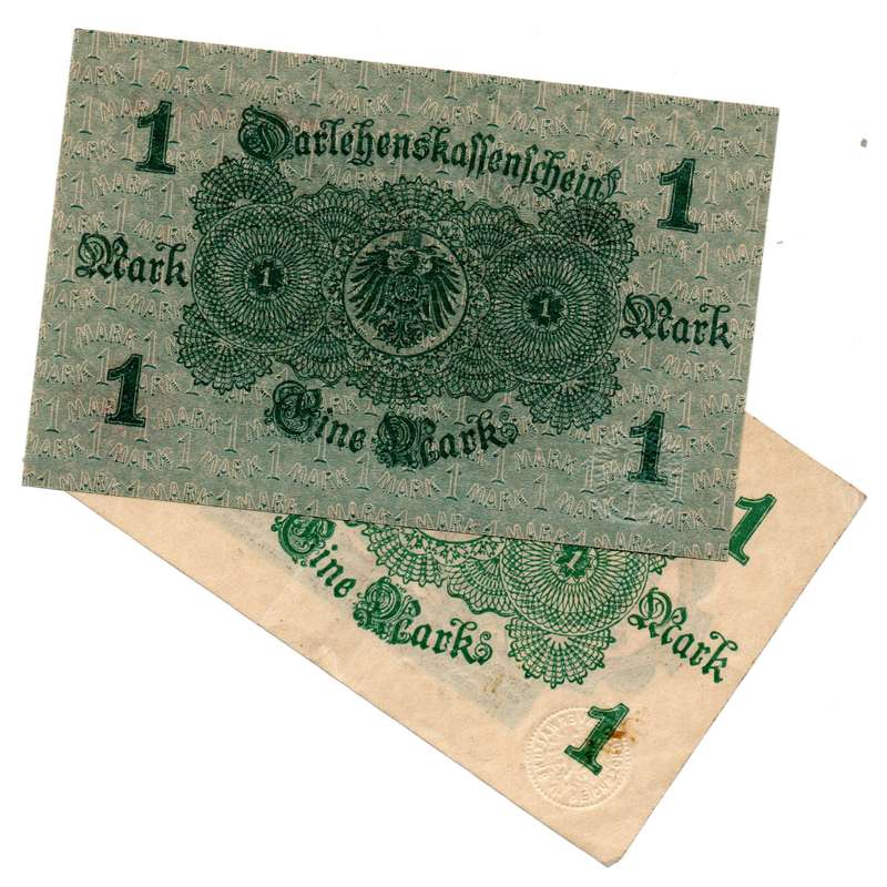 1914 German Weimar Republic Darlehenskassenschein pair of 1 Marks, Both varieties (Dark Green and Li