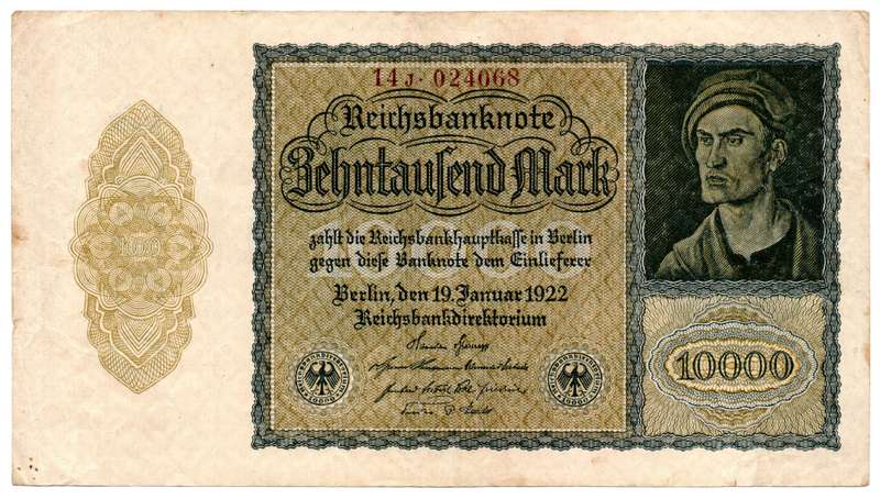1922 German Berlin Reichsbanknote 10 000 Mark Pick#72, folds and corner foxing