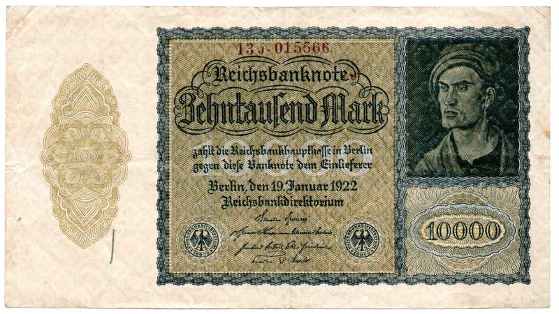 1922 German Berlin Reichsbanknote 10 000 Mark Pick#72, folds and corner foxing