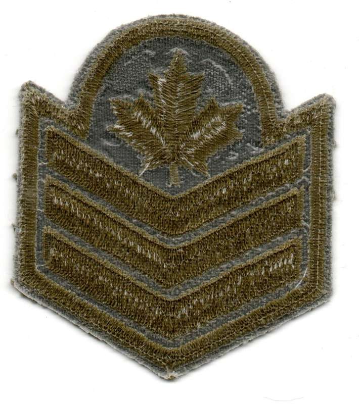 Canada Royal Canadian Armed Forces Sergeant (Maple Leaf Over 3 Chevrons) Material Rank Patch 56mm x