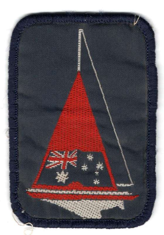 1980s Australia Tourist Souvenir Red Ensign Triangle cloth Patch  52 × 75 mm