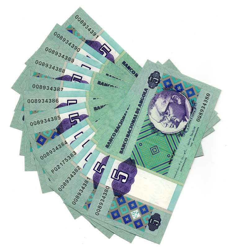 Lot of 12 x Consecutive 2010 Angola 5 Kwanzas Pick#144b "008934380 to 008934391"