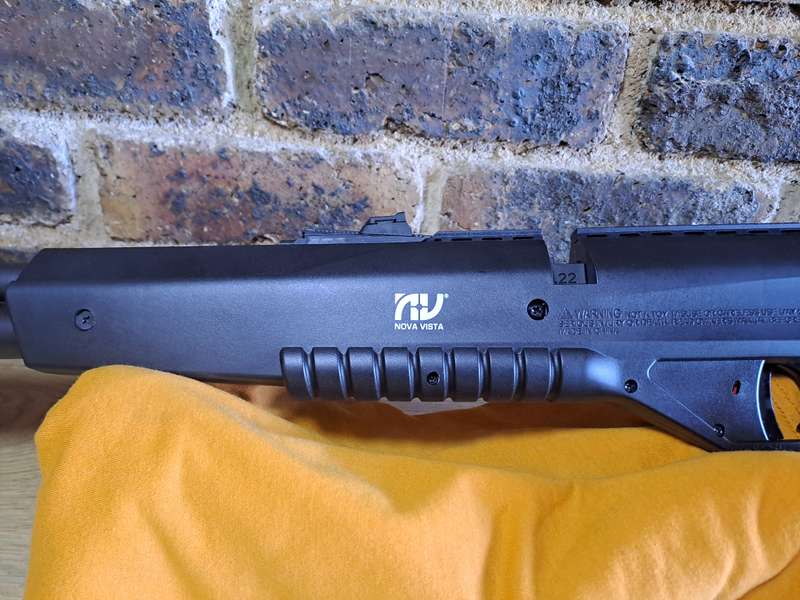 Air rifle PCP Nova Vista 1000 5.5cal black synthetic