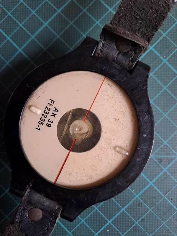 WW2 German aviation Luftwaffe AK 39 wrist Compas working condition